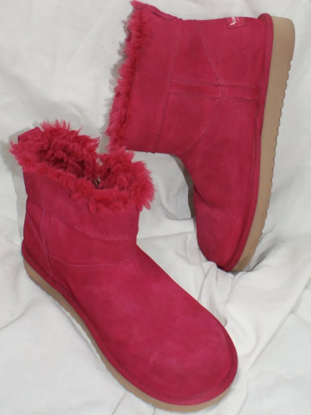 Koolaburra by Ugg Raspberry Pink Short Shearling Boot - SIZE 8 - LIKE NEW